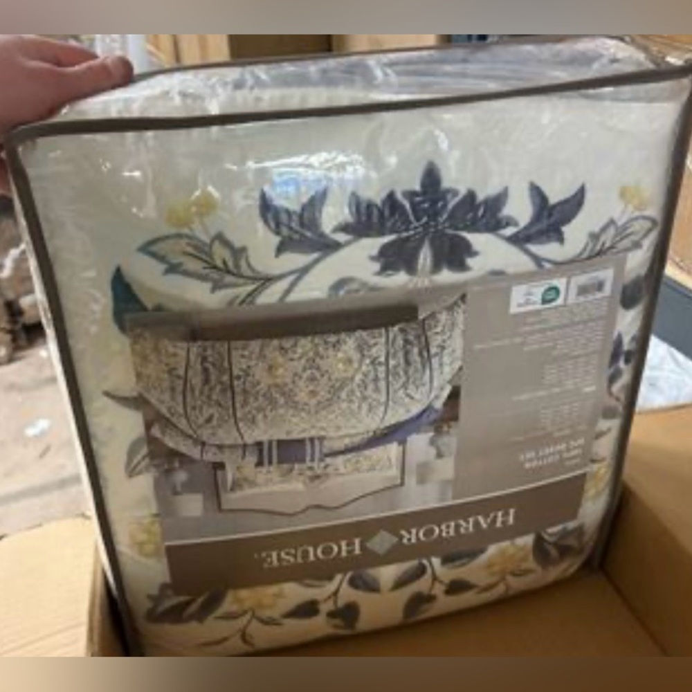 Harbor House Livia 5 Piece Cotton Duvet Cover Set Queen - Picture 12 of 13